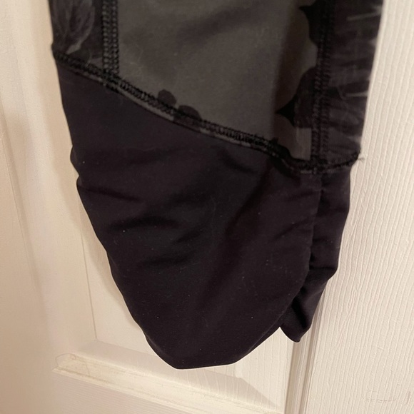 EUC Lululemon luon crops gray with black floral - Picture 2 of 3